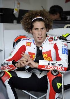 Simoncelli, il campione nelle immagini