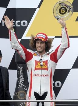 Simoncelli, il campione nelle immagini