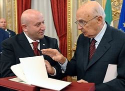 Franco Bettoni (a sinistra) con il presidente della Repubblica Napolitano.