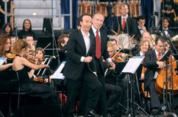 Roberto Benigni e Claudio Abbado nella loro interpretazione di "Pierino e il lupo".