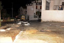 Strade invase dall'acqua nella zona tra Orto Liuzzo e Villafranca Tirrena, nel messinese.