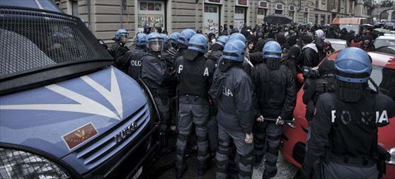 Torino, la protesta degli studenti
