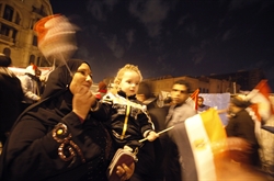Festa al cairo dopo la caduta del presidente egiziano Hosni Mubarak.