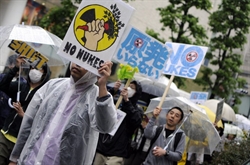Proteste contro le centrali nucleari a Tokio, in Giappone.