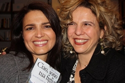 Vania Colasanti (a destra) con l'attrice Tosca D'Aquino alla presentazione del suo libro.