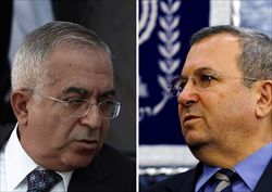 Il premier palestinese Salam Fayyad (a sinistra) e il ministro della Difesa israeliano Ehud Barak si sono incontrati a New York, il 19 settembre. Sullo sfondo, le tensioni relative alla decisione palestinese di chiedere il riconoscimento dello Stato all'Assemblea dell' Onu. Foto Ansa.