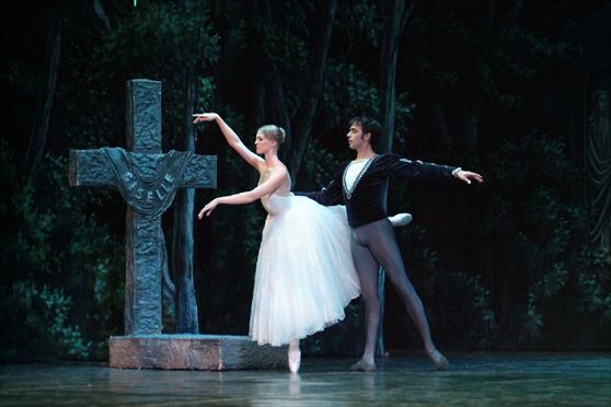 A Milano due Giselle