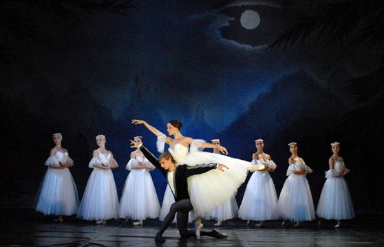 A Milano due Giselle