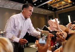 Romney a Palm Beach, in Florida (foto Reuters).