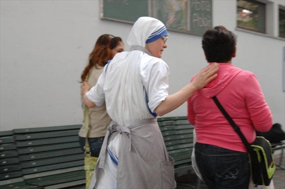 Sister Mary continua l'opera di Madre Teresa