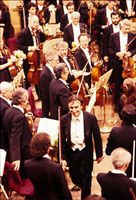 Claudio Abbado al Teatro alla Scala nel 1986.