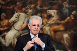 Il premier Mario Monti (Ansa).
