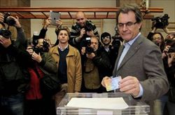 Il leader del Ciu, il partito indipendentista di Barcellona, Artur Mas.