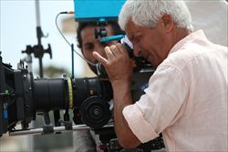 Il regista Paolo Bianchini alla cinepresa.