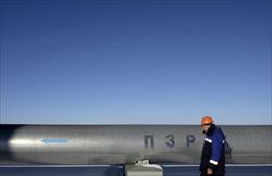 Un gasdotto della Gazprom in Polonia (foto Reuters).