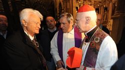 Da sinistra: il procuratore Caselli, don Ciotti e il cardinale Bagnasco a Genova per la Giornata della Memoria (foto del servizio: Ansa).