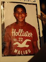 Treyvon Martin, ucciso in Florida da un "vigilante" (foto copertina: Reuters; le altre foto, Ansa).