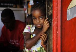 Una bambina nell'area del Sahel. Foto Reurters.