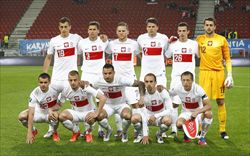 La Nazionale polacca (foto Reuters).