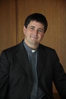 Monsignor Nicolò Anselmi, responsabile del Servizio nazionale per la pastorale giovanile della Cei. 