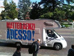 Il camper di Matteo Renzi.