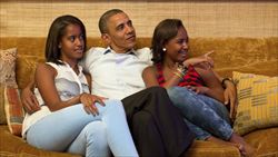 Barack Obama con le figlie Sasha e Malia (foto del servizio: Reuters).