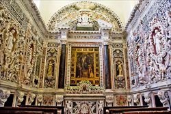 La cappella dedicata alla Vergine del Rosario nella Chiesa dei santi Filippo e Giacomo a Naso (Messina), oggetto di un importante restauro.