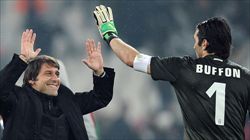 L'allenatore e il capitano della Juve: Antonio Conte e Gigi Buffon (Ansa).