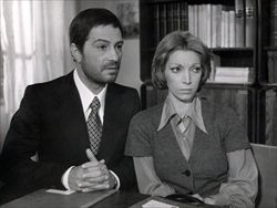 Mariangela Melato e Nino Manfredi in una foto di scena del film "Lo chiameremo Andrea" di Vittorio De Sica.