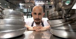 Enrico Crippa, chef del ristorante Piazza Duomo di Alba.