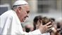 Il Papa: "La vita è un dono da donare"