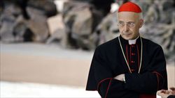 Il cardinale Angelo Bagnasco, presidente della Conferenza episcopale italiana. Foto Reuters. 
