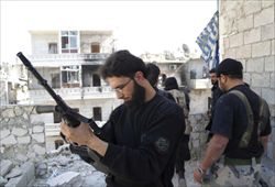 Combattenti dell'Esercito Siriano Libero ad Aleppo (foto del servizio: Reuters).