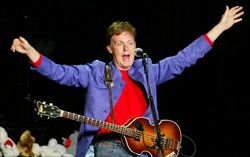 C'è grande attesa per il concerto di Pal McCartney all'Arena di Verona.