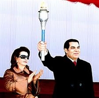 L'ex presidente tunisino Ben Alì con la moglie Leila in una foto di repertorio.