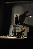 Una scena di "La compagnia degli uomini", nuova produzione del Piccolo Teatro di Milano.