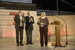 Mirella Tenderini durante la cerimonia di premiazione del "Gambrinus-Mazzotti" a San Polo di Piave (Treviso)