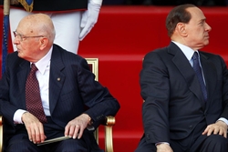 Il Presidente della Repubblica Giorgio Napolitano e il Presidente del Consiglio Silvio Berlusconi.