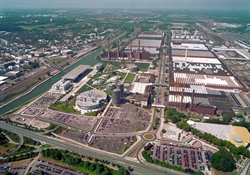 Una veduta aerea dello stabilimento Volkswagen di Wolfsburg, in Germania.