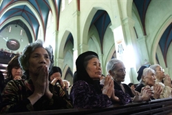 Il 60 per cento dei circa 450 mila cattolici giapponesi sono donne (foto agenzia Asianews).  