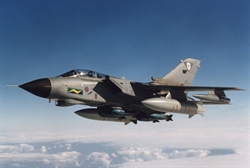 Un Tornado, uno dei velivoli che la Nato potrebbe impiegare contro l'aviazione di Gheddafi.