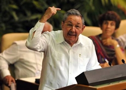 Il presidente Raúl Castro all'apertura del Congresso del Partito comunista cubano.