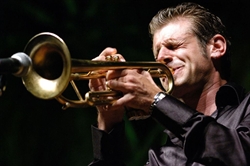 Il trombettista Fabrizio Bosso, originario di Piossasco.