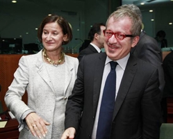 Il ministro dell'Interno Roberto Maroni a Bruxelles in occasione di un convegno sui migranti.
