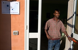 Debesaj, eritreo ospite di uno Sprar Servizio per richiedenti asilo e rifugiati del ragusano (foto: Alessia Giuliani/Cpp).