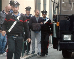 Alcuni arrestati a Chivasso nell'ambito dell'operazione Minotauro vengono portati in carcere dai carabinieri l'8 giugno 2011, a Torino.