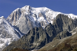 Il Monte Bianco visto da Courmayeur.