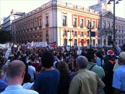 Il corteo di protesta a Madrid contro la Gmg.
