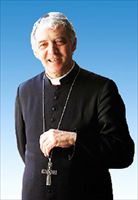 Monsignor Edoardo Menichelli, arcivescovo di ancona.
