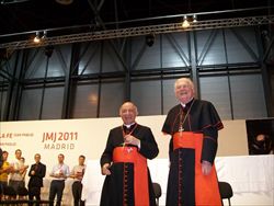 Tettamanzi con il suo successore a Milano, il cardinale Angelo Scola...